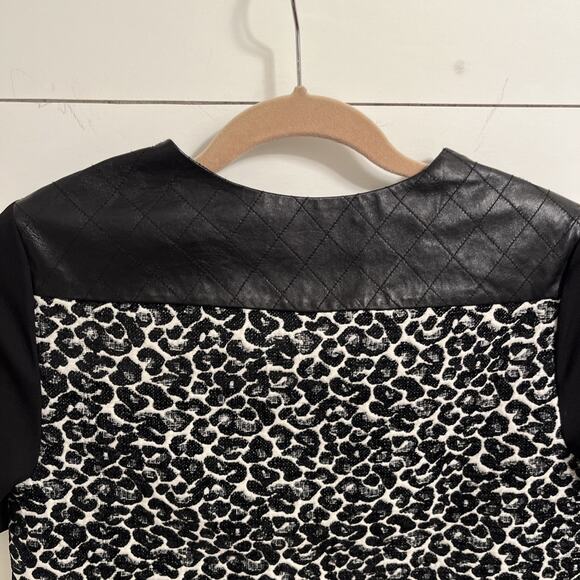 Dolce Vita Blouse Top Leather Shoulder Leopard Print Black Women's Size Small - Picture 8 of 10